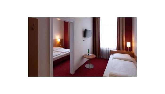 Air In Berlin Hotel poza 15