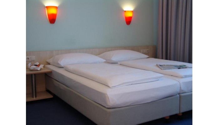 Enjoy Hotel Berlin City Messe poza 3