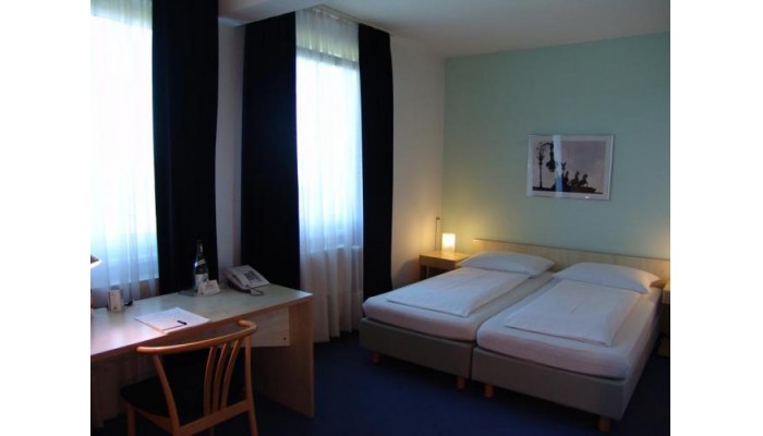 Enjoy Hotel Berlin City Messe poza 5
