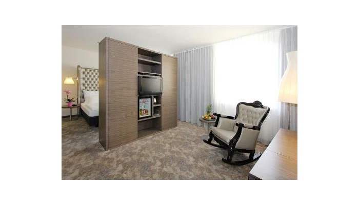 Hotel Arcotel John F poza 7