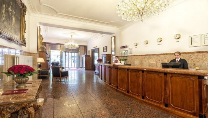 Hotel California poza 3