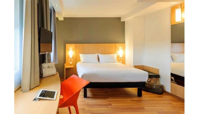 Hotel Ibis Berlin Kurfuerstendamm poza 9