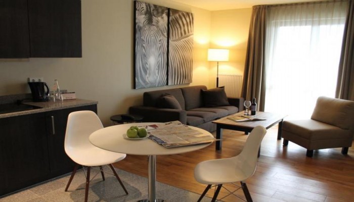 Hotel Mondrian Suites Berlin Checkpoint Charlie poza 3