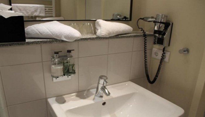 Hotel Mondrian Suites Berlin Checkpoint Charlie poza 9