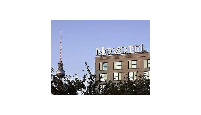 Hotel Novotel Berlin Mitte poza 25