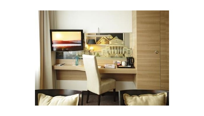 Hotel Ramada Berlin Alexanderplatz poza 14