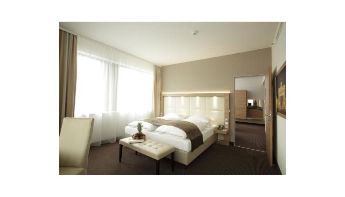 Hotel Ramada Berlin Alexanderplatz poza 8