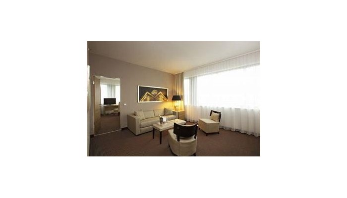 Hotel Ramada Berlin Alexanderplatz poza 10