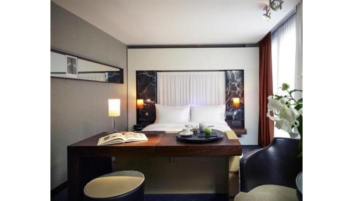 Hotel Sofitel Berlin Gendarmenmarkt poza 3