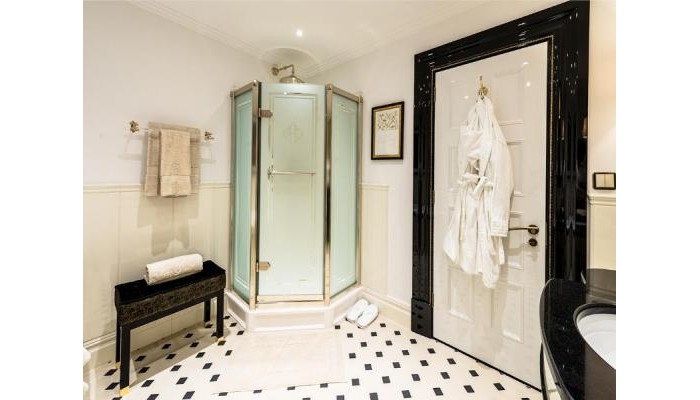 Patrick Hellmann Schlosshotel poza 8