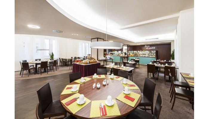 Azimut Hotel Cologne City Center poza 6