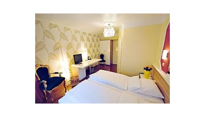 Hotel Central Am Dom poza 9