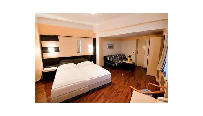 Hotel Central Am Dom poza 11