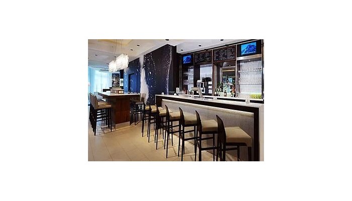 Hotel Courtyard By Marriott Cologne poza 3