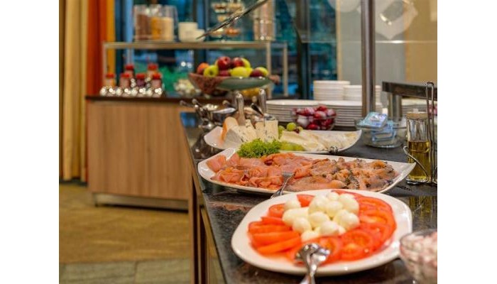 Hotel Park Inn By Radisson Cologne City West poza 8