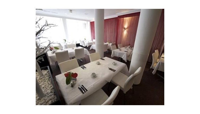 Hotel Tryp By Wyndham Dusseldorf City Centre poza 10