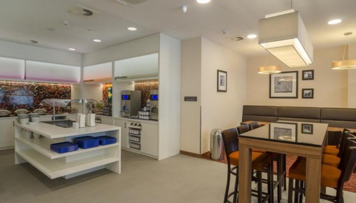 Hotel Hampton By Hilton Frankfurt City Centre Messe poza 6