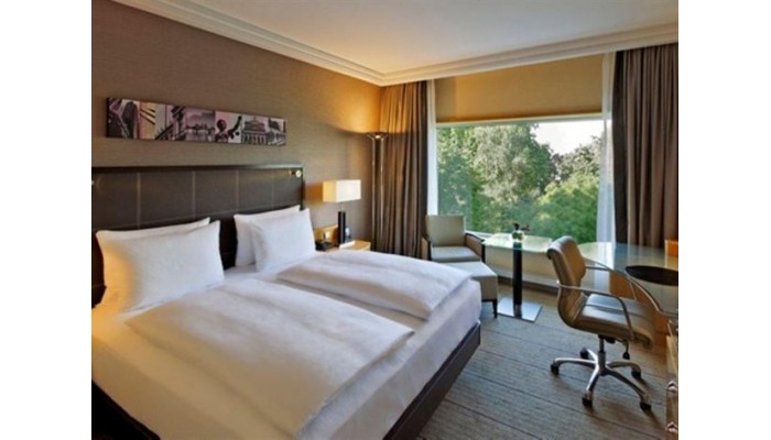 Hotel Hilton Frankfurt City Centre poza 9