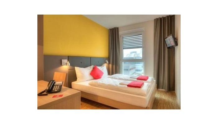 Hotel Meininger Frankfurt Main Messe poza 5