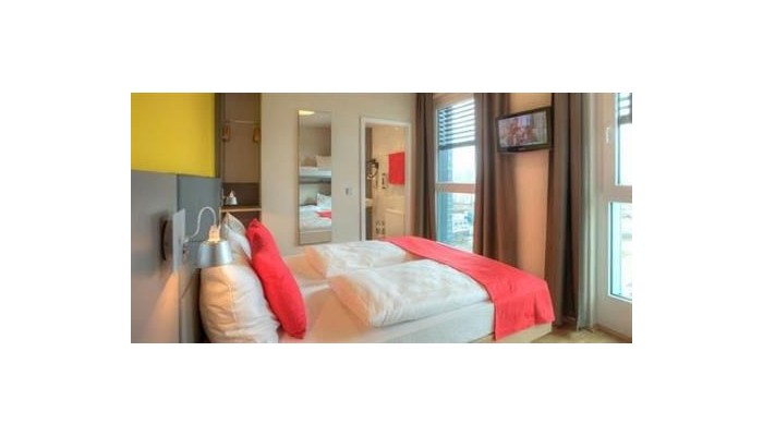 Hotel Meininger Frankfurt Main Messe poza 9