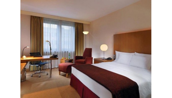 Hotel Sheraton Airport And Conference Center poza 1