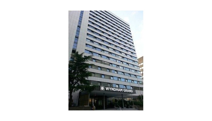 Wyndham Grand Frankfurt Hotel poza 29