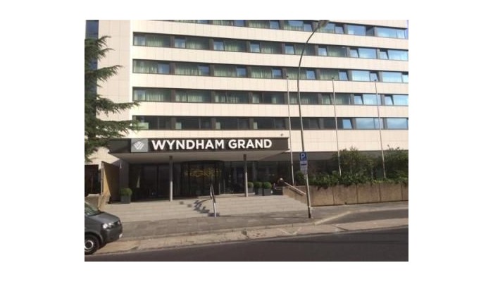 Wyndham Grand Frankfurt Hotel poza 28