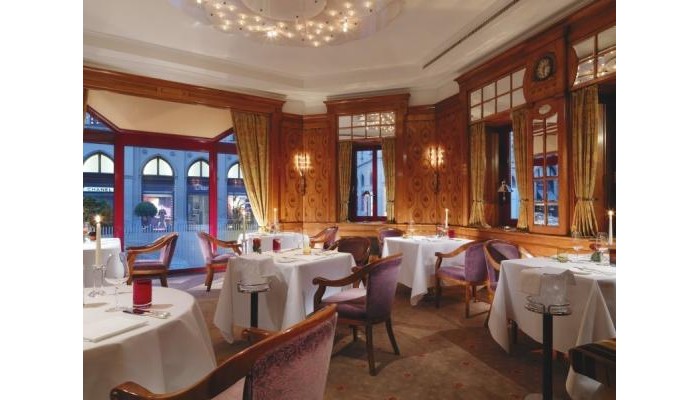 Hotel Vier Jahreszeiten Kempinski poza 4