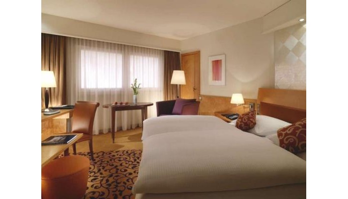 Hotel Vier Jahreszeiten Kempinski poza 1