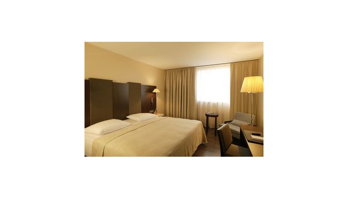 Hotel Nh Airport poza 1